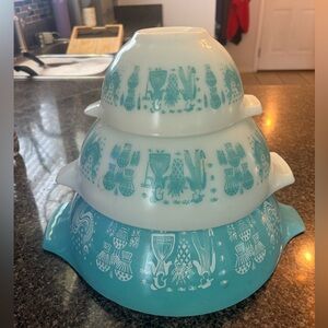 Vintage Pyrex Amish Butterprint Cinderella Mixing Bowls